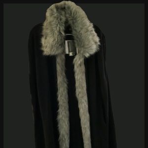 FAUX FUR TRIMMED CAPE